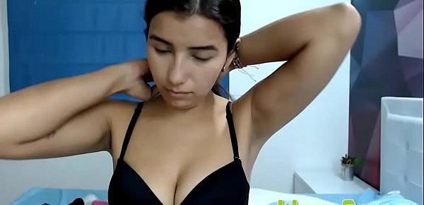  Latina BBW Camgirl Full Length Webcamshow